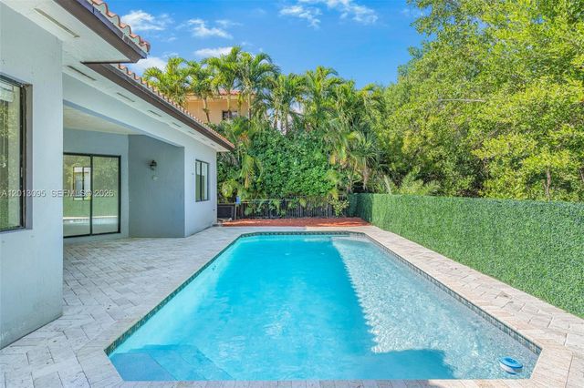 7551 SW 187th St, Cutler Bay, FL 33157