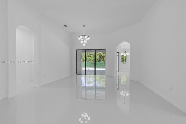 7551 SW 187th St, Cutler Bay, FL 33157