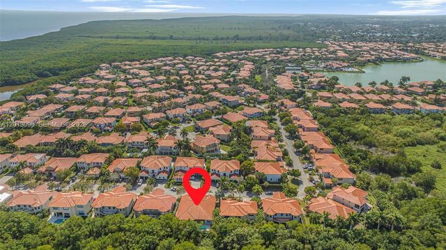 7551 SW 187th St, Cutler Bay, FL 33157