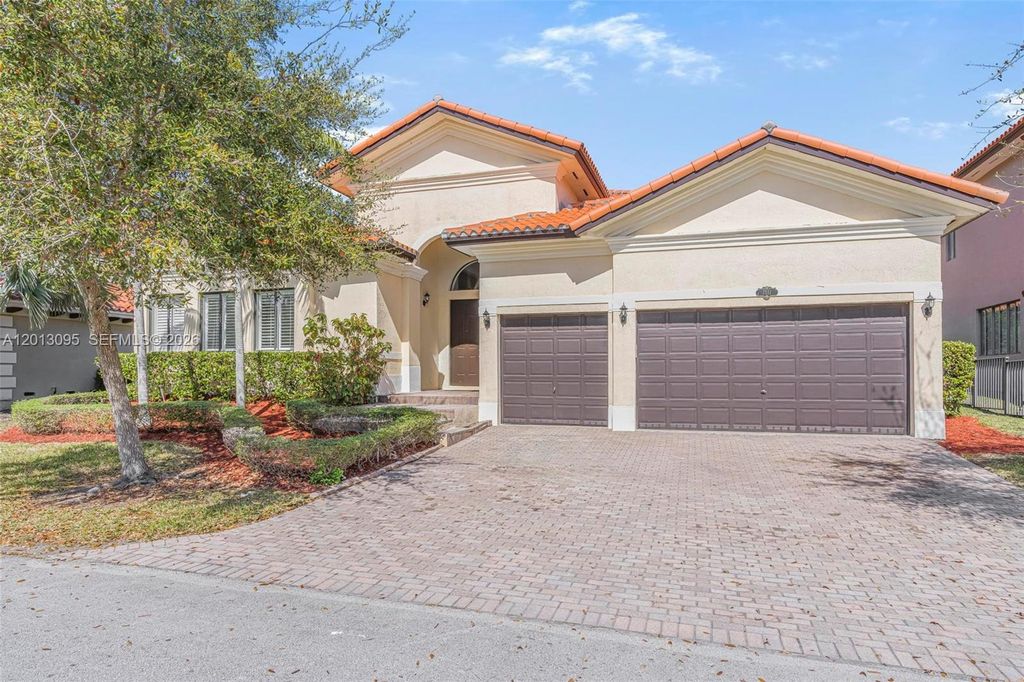 7551 SW 187th St, Cutler Bay, FL 33157