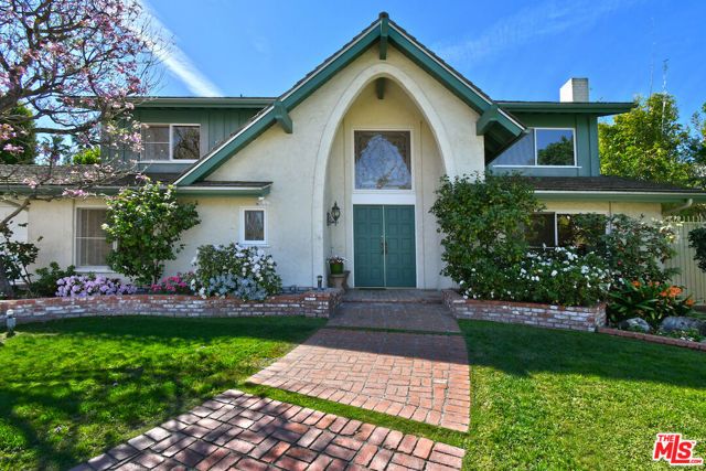 17616 Corinthian Drive, Encino (los Angeles), CA 91316