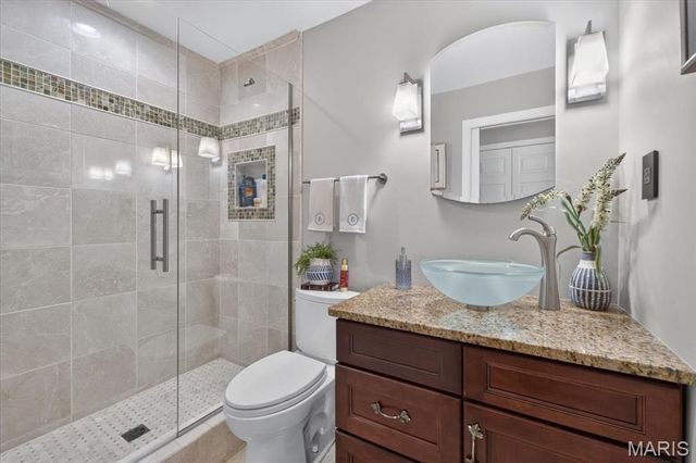 14470 Pembury Drive, Chesterfield, MO 63017