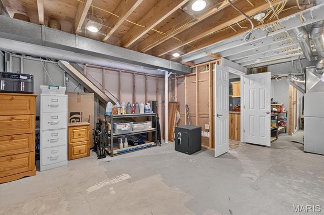 14470 Pembury Drive, Chesterfield, MO 63017
