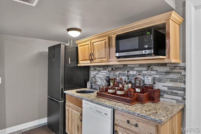 14470 Pembury Drive, Chesterfield, MO 63017