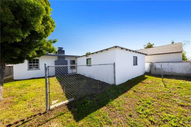 15613 Thornlake Avenue, Norwalk, CA 90650