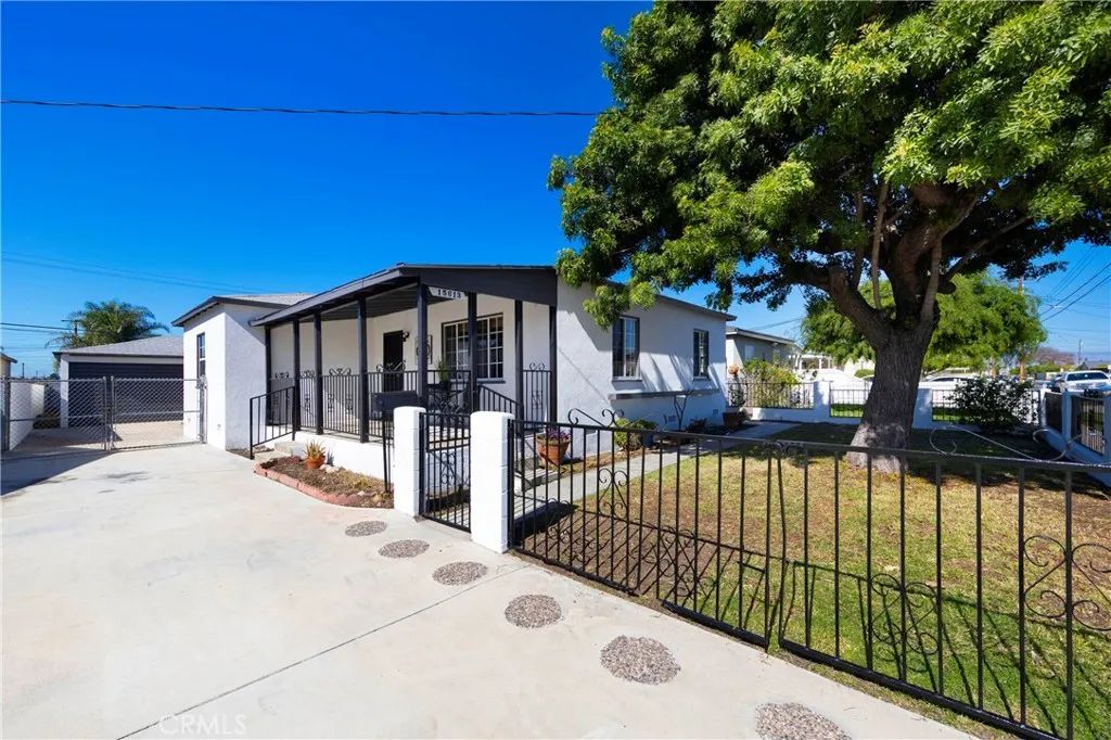 15613 Thornlake Avenue, Norwalk, CA 90650