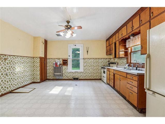 303 Lewis Street, River Falls, WI 54022