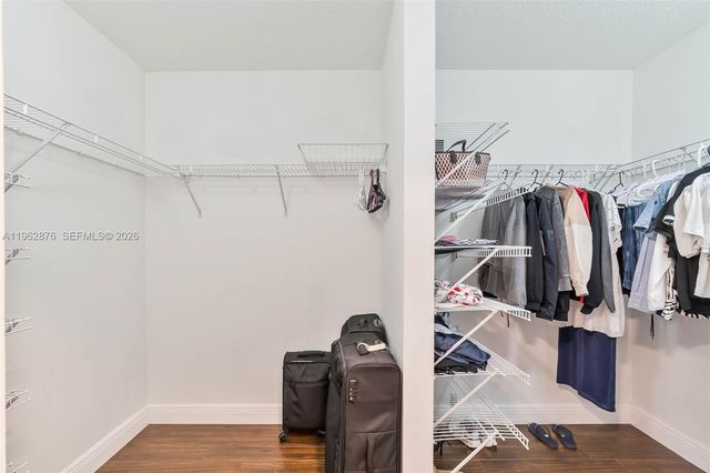 11227 NW 73rd Ter, Doral, FL 33178