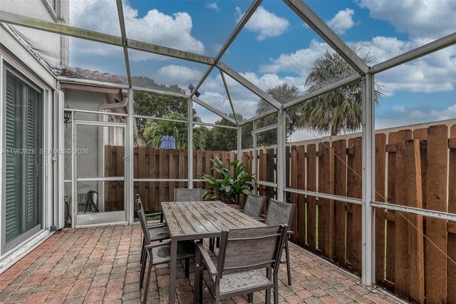 11227 NW 73rd Ter, Doral, FL 33178