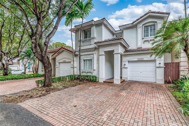 11227 NW 73rd Ter, Doral, FL 33178