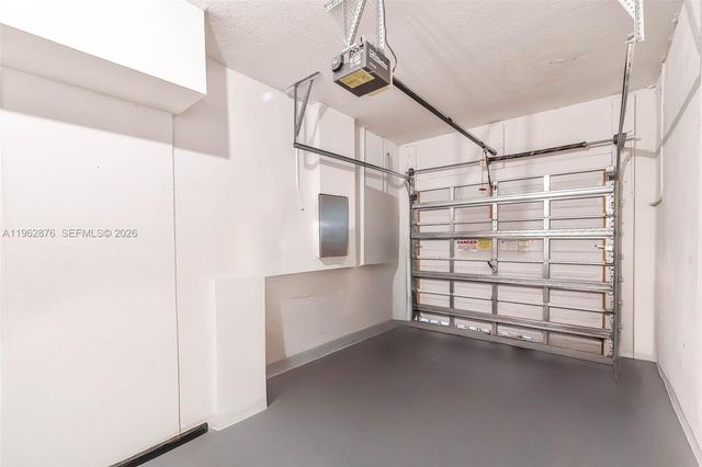 11227 NW 73rd Ter, Doral, FL 33178