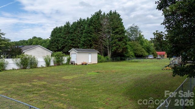 150 Bost Nursery Road, Maiden, NC 28650