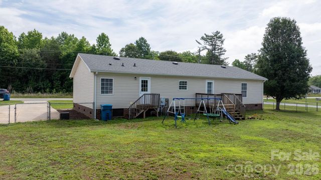 150 Bost Nursery Road, Maiden, NC 28650