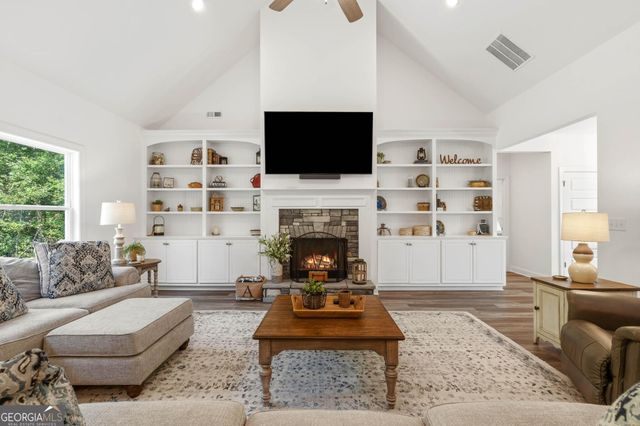 1 Firepit Court, Senoia, GA 30276