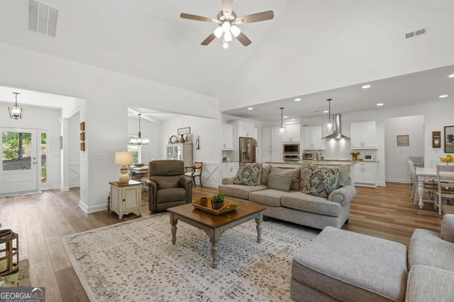 1 Firepit Court, Senoia, GA 30276