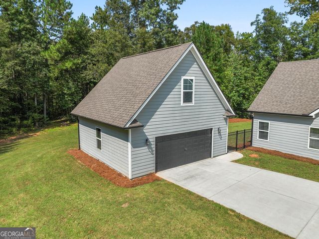 1 Firepit Court, Senoia, GA 30276