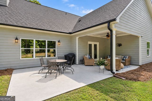 1 Firepit Court, Senoia, GA 30276