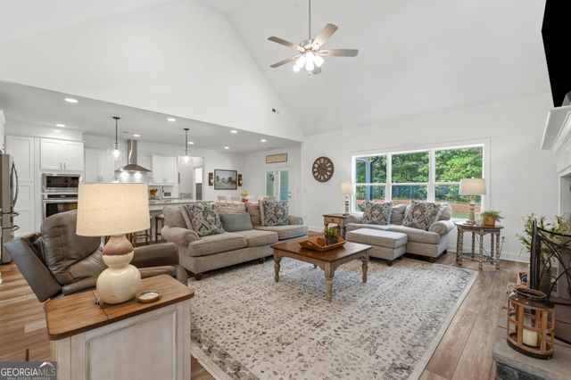 1 Firepit Court, Senoia, GA 30276