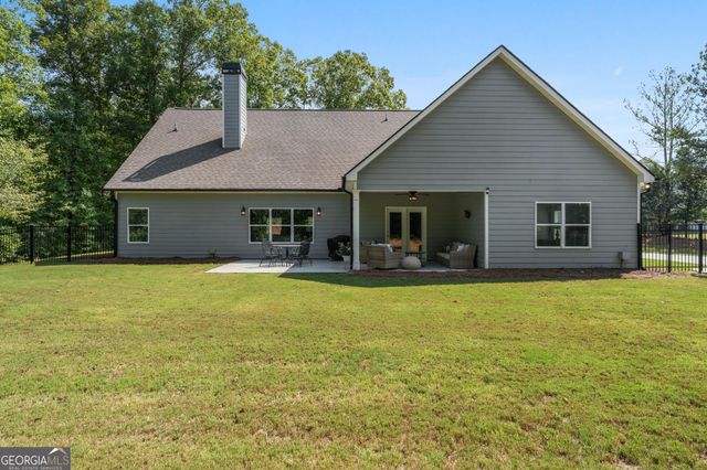 1 Firepit Court, Senoia, GA 30276