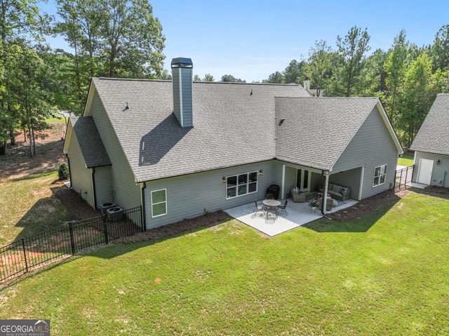 1 Firepit Court, Senoia, GA 30276
