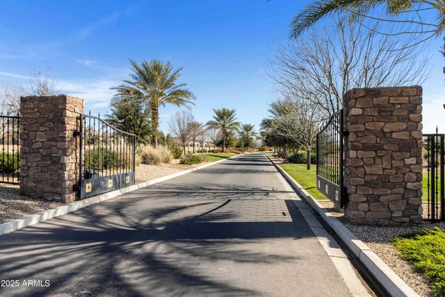 644 E LAS PUERTAS Lane, Queen Creek, AZ 85140