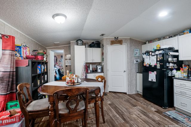 110 Old St, Seguin, TX 78155