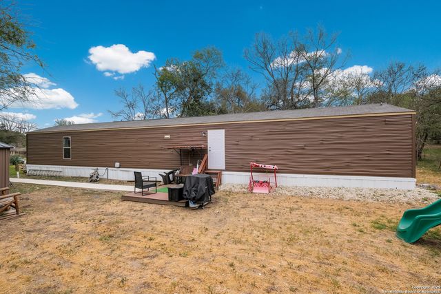 110 Old St, Seguin, TX 78155