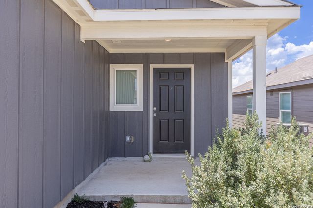 8807 OSPREY TRL, San Antonio, TX 78222