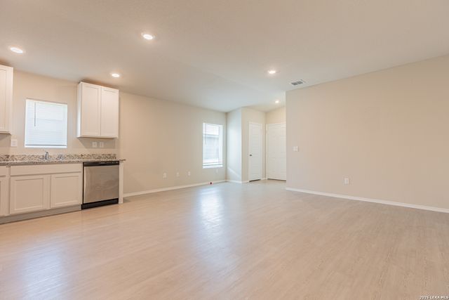 8807 OSPREY TRL, San Antonio, TX 78222
