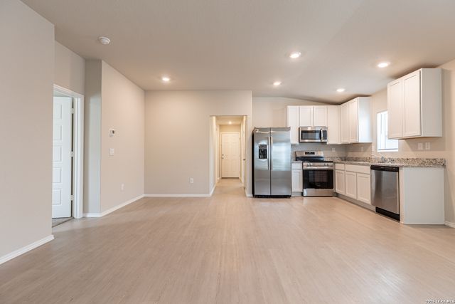 8807 OSPREY TRL, San Antonio, TX 78222