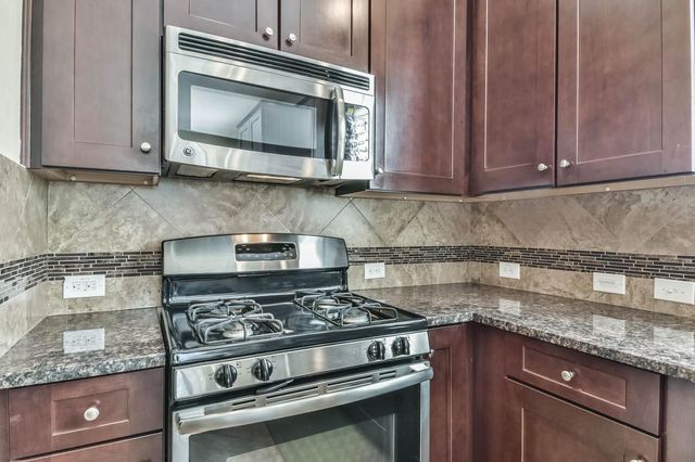 16803 Amelia Island Drive, Cypress, TX 77433