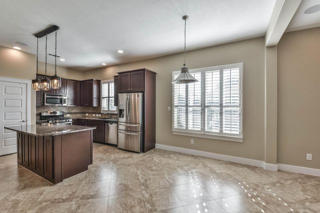 16803 Amelia Island Drive, Cypress, TX 77433