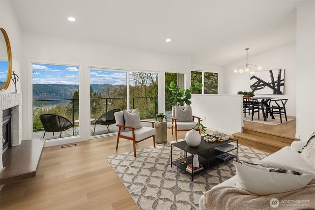 14214 Westwood Place NE, Seattle, WA 98125