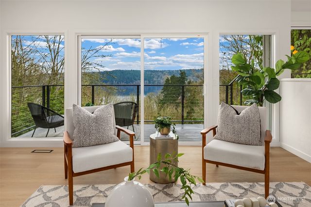 14214 Westwood Place NE, Seattle, WA 98125