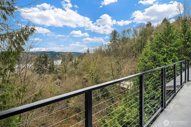 14214 Westwood Place NE, Seattle, WA 98125