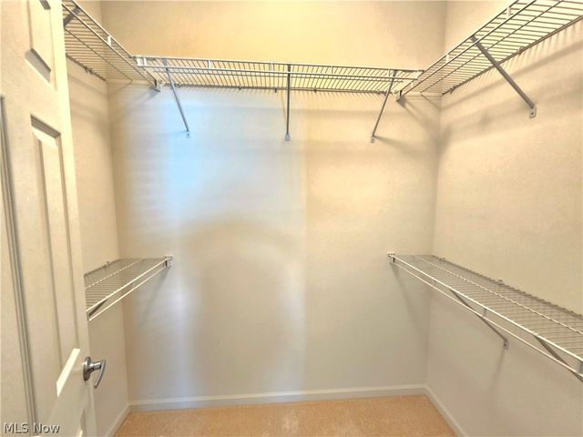 9119 Chatham Circle, North Ridgeville, OH 44039