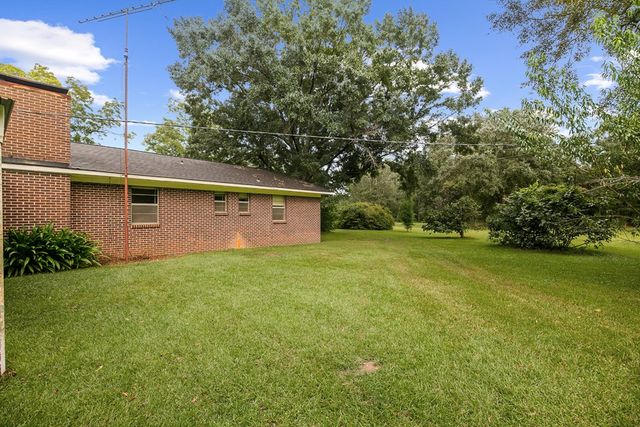 2414 S Rocky Creek Rd, Ashford, AL 36312