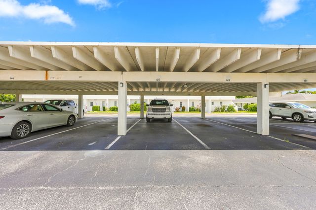 126 WEST Court, Royal Palm Beach, FL 33411