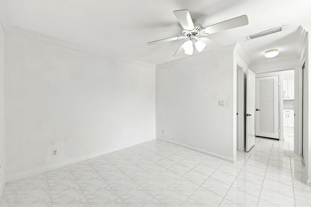 126 WEST Court, Royal Palm Beach, FL 33411