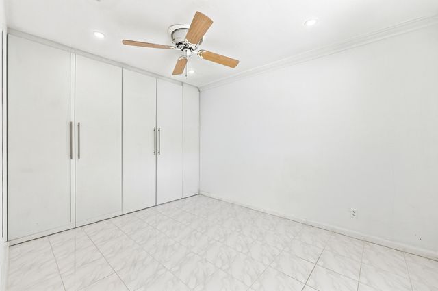 126 WEST Court, Royal Palm Beach, FL 33411
