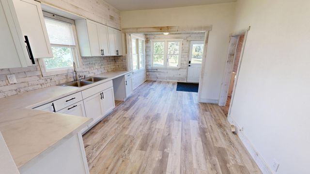 447 E Schlieman Avenue, Appleton, MN 56208