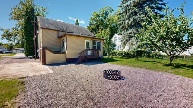 447 E Schlieman Avenue, Appleton, MN 56208