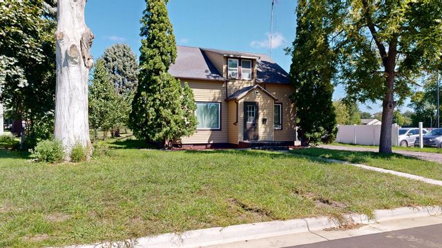447 E Schlieman Avenue, Appleton, MN 56208