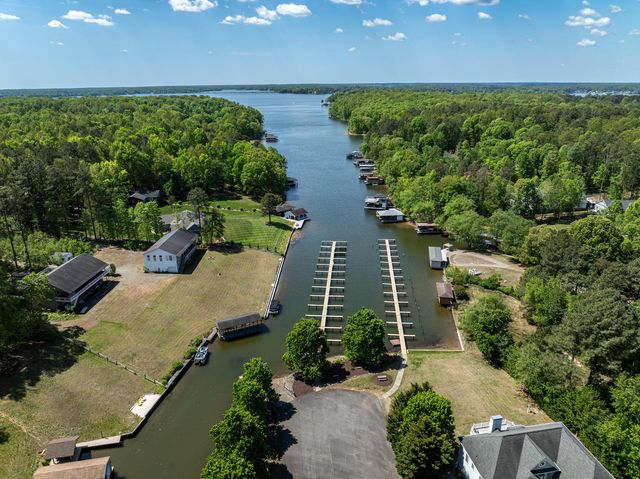 3319 VIOLA WAY, Bumpass, VA 23024
