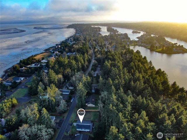 159 Duck lake Drive SE, Ocean Shores, WA 98569