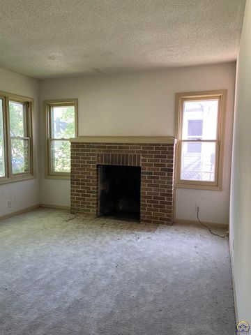 1019 SW Wayne AVE, Topeka, KS 66604