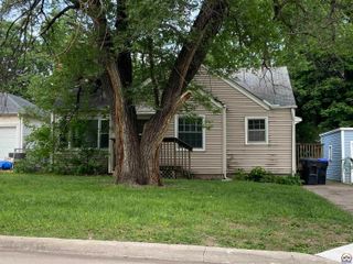 1019 SW Wayne AVE, Topeka, KS 66604