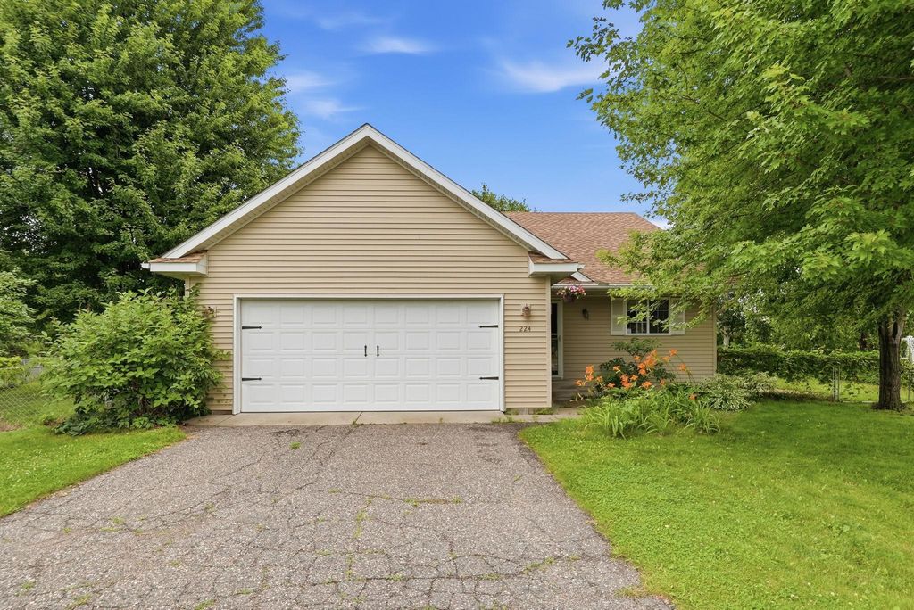 224 Country Court, Sartell, MN 56377