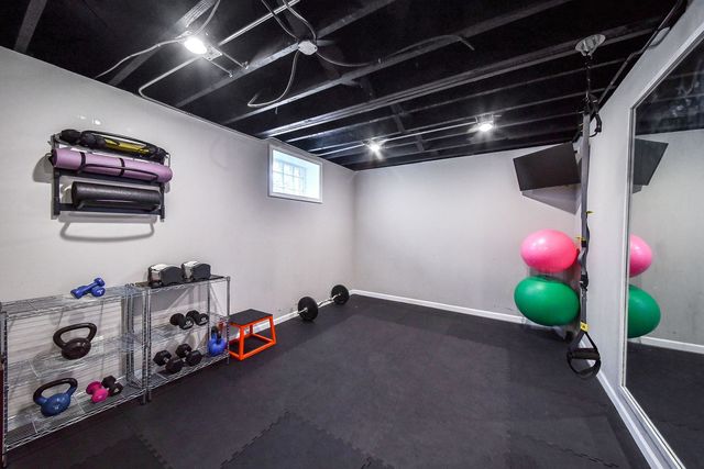 522 S West Street, Wheaton, IL 60187