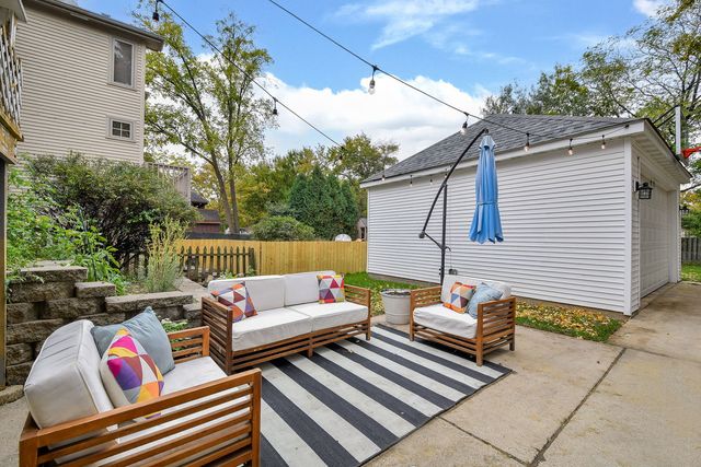 522 S West Street, Wheaton, IL 60187